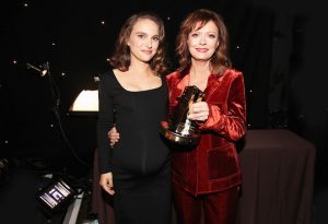 BEVERLY HILLS, CA - NOVEMBER 06: Actress Natalie Portman, recipient of the "Hollywood Actress Award" for "Jackie" (L) and presenter Susan Sarandon attend the 20th Annual Hollywood Film Awards at The Beverly Hilton Hotel on November 6, 2016 in Beverly Hills, California. (Photo by Christopher Polk/HFA2016/Getty Images for dcp)