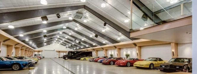 ԱՄՆ-ում վաճառքի է հանվել 100 սուպերքար ունեցող ավտոտնակով առանձնատունը