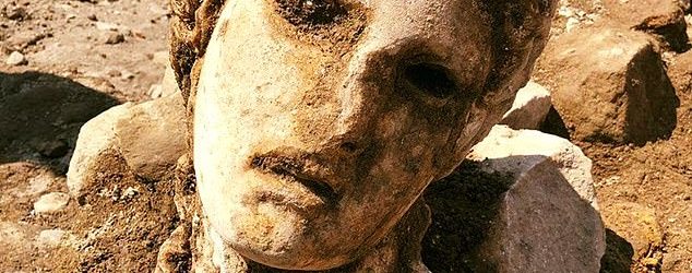 Հնագետները Հռոմում պեղումներ կատարելիս հայտնաբերել են գինեգործության հնագույն աստծու 2000-ամյա մարմարե կիսանդրին