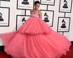 Ռիհանան  առաջատար  է