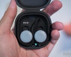 Google-ի նոր ականջակալները հասկանում են 40 լեզու