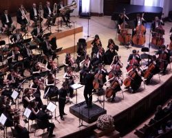 Միջազգային մրցույթի մասնակիցները ելույթ են ունենում Հայաստանի պետական սիմֆոնիկ նվագախմբի հետ